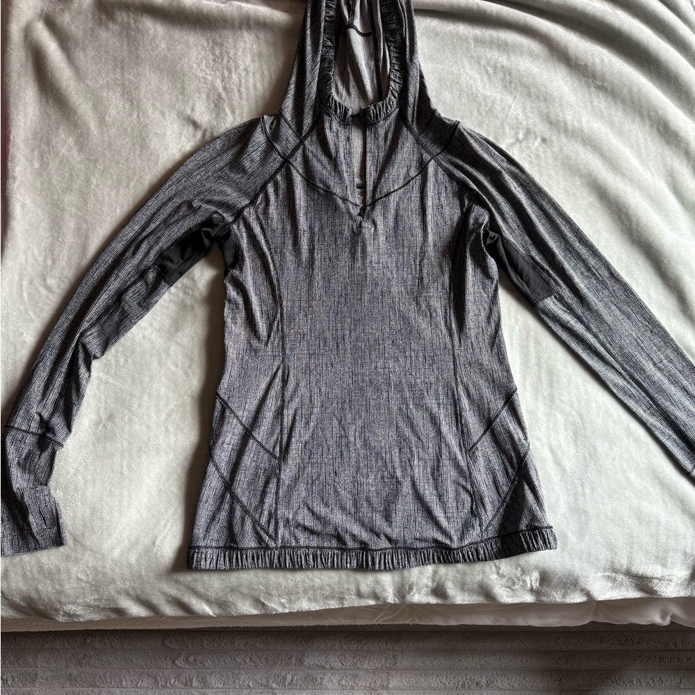 Lululemon Run Swiftly Tech Hoodie – Heathered Black/Grey – Size 6